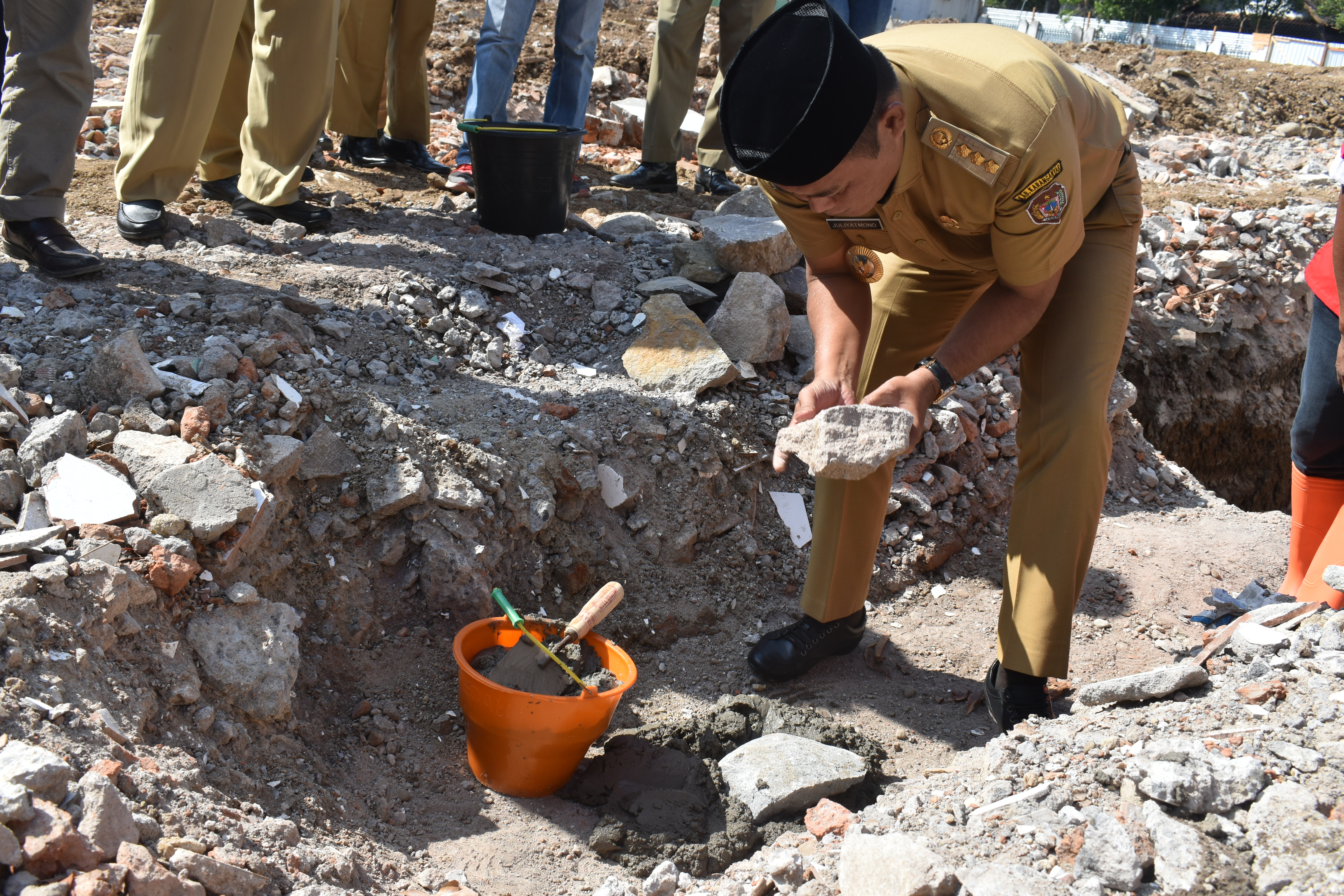 Peletakan Batu Pertama Pembangunan Gedung Kantor Baperlitbang Kabupaten Karanganyar