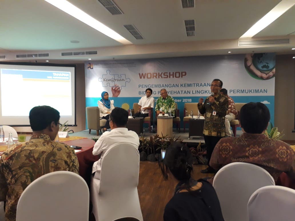 Sekretaris Daerah Kabupaten Karanganyar Menjadi Nara Sumber Dalam Workshop Pengembangan Kemitraan Bidang Penyehatan Lingkungan Permukiman Yang Diselenggarakan Di Bali